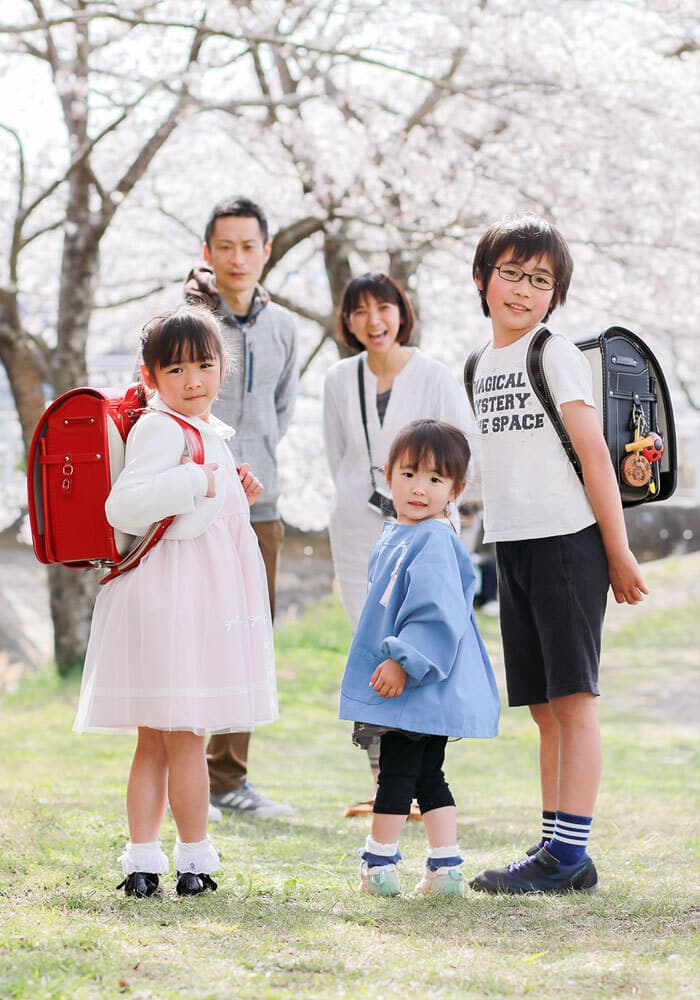 入学記念の家族写真